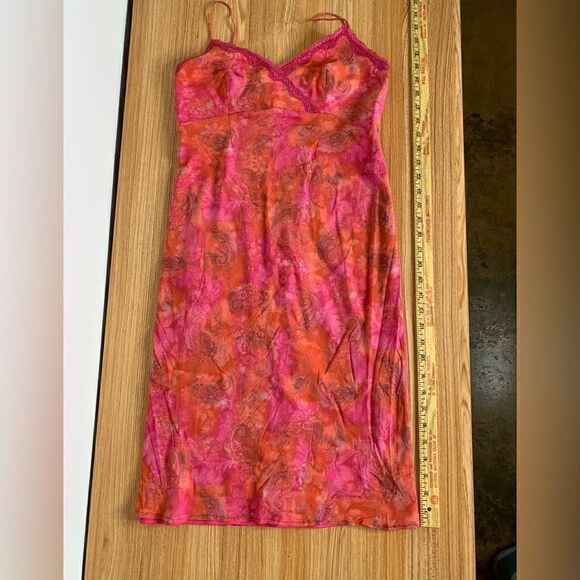 Pink Pea in a Pod Maternity Dress - Picture 2 of 6